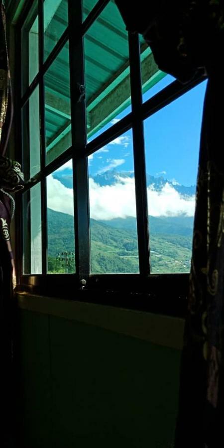 Almeera Homestay Kundasang Exterior photo